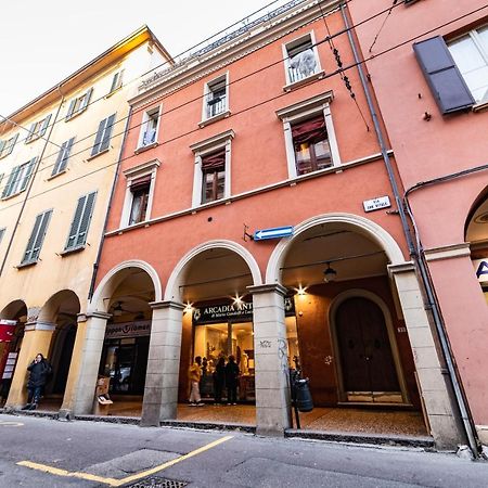 Morgana Sotto Le Torri Centro Storico Apartment Bologna Luaran gambar