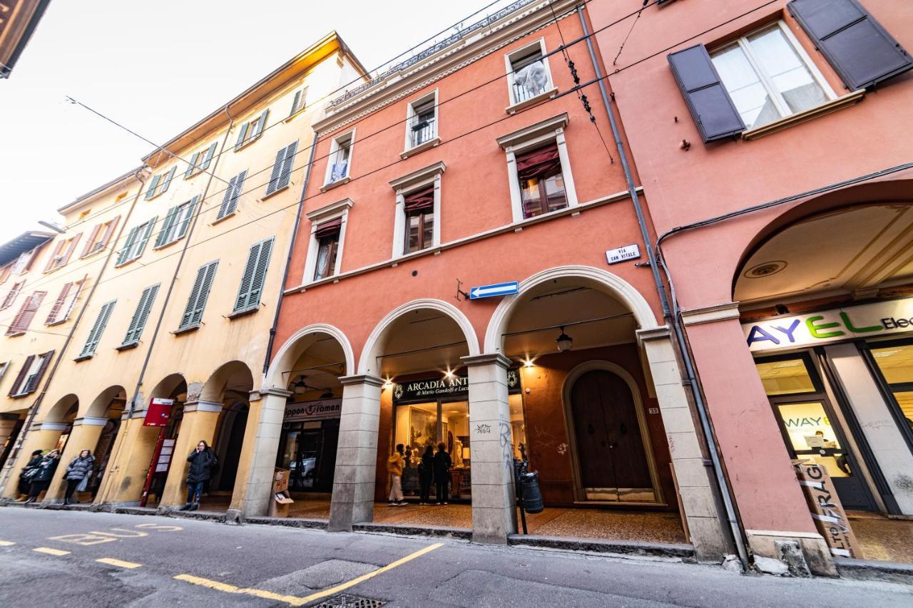 Morgana Sotto Le Torri Centro Storico Apartment Bologna Luaran gambar
