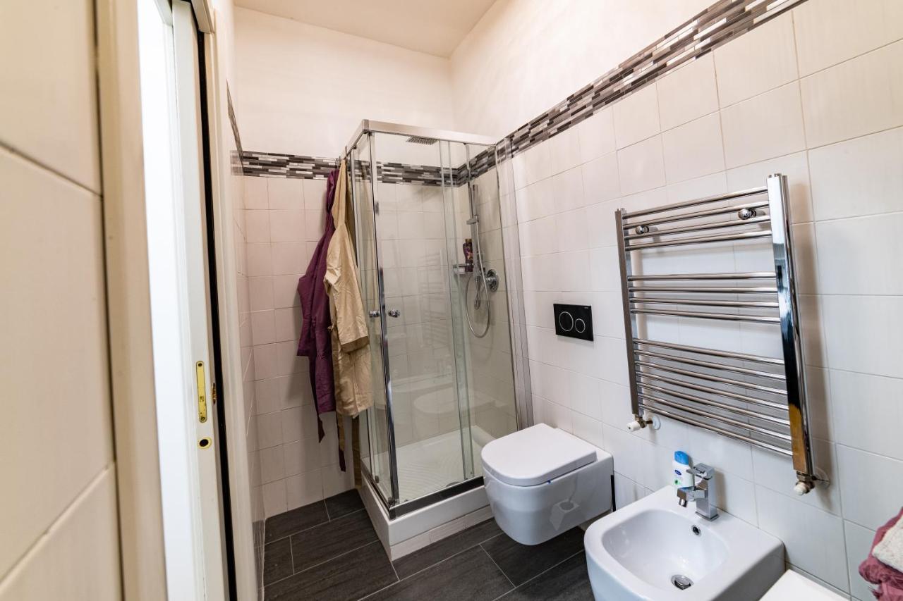 Morgana Sotto Le Torri Centro Storico Apartment Bologna Luaran gambar