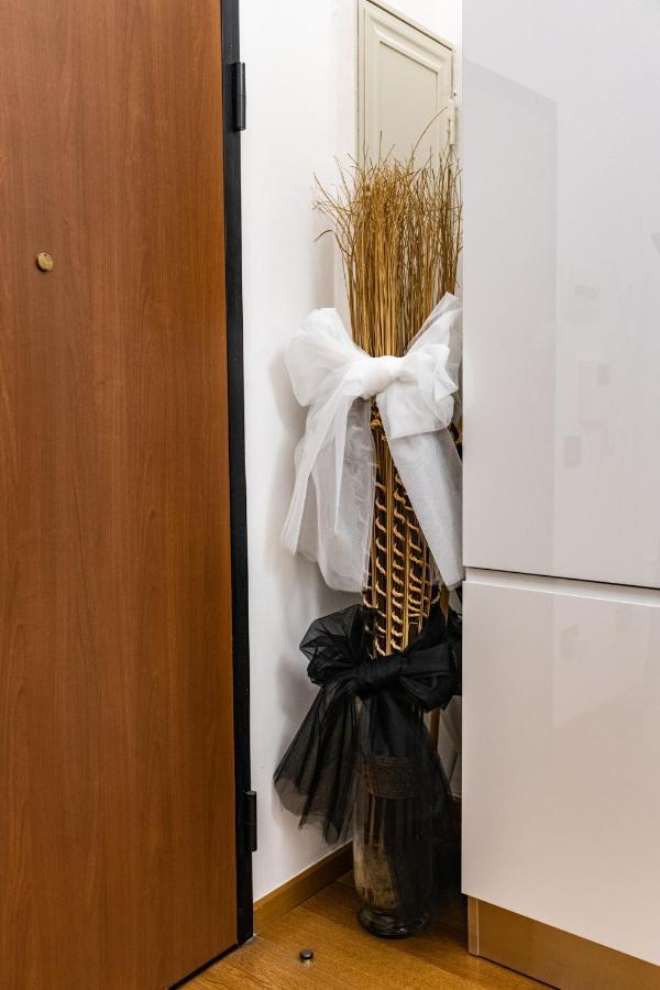 Morgana Sotto Le Torri Centro Storico Apartment Bologna Luaran gambar